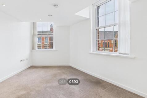 Kitchen &amp; Living area