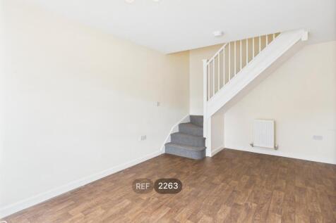 Kitchen &amp; Living area