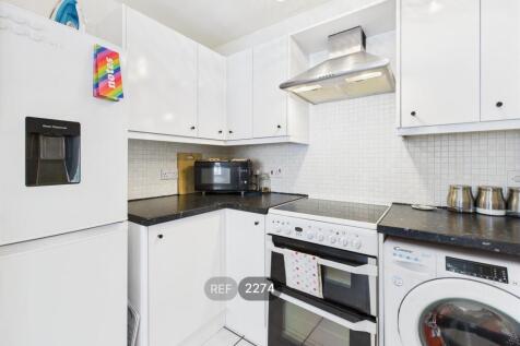 Kitchen &amp; Living area