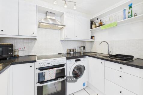 Kitchen &amp; Living area