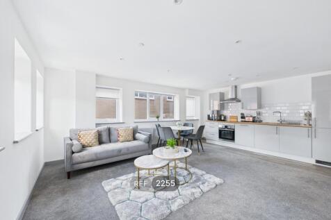 Kitchen &amp; Living area