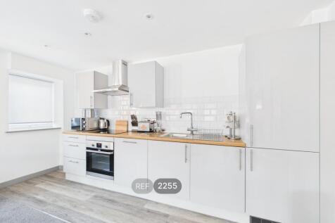 Kitchen &amp; Living area