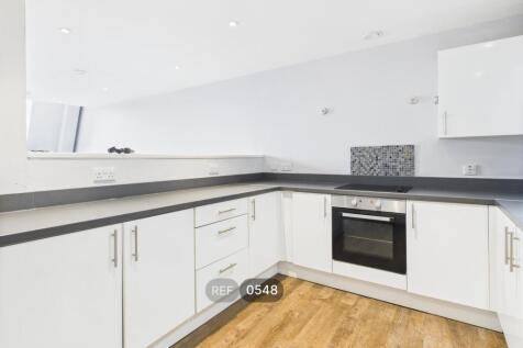 Kitchen &amp; Living area