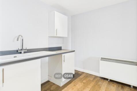 Kitchen &amp; Living area