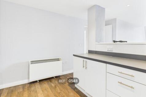 Kitchen &amp; Living area