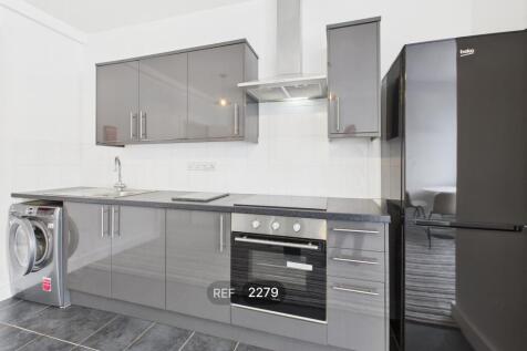 Kitchen &amp; Living area