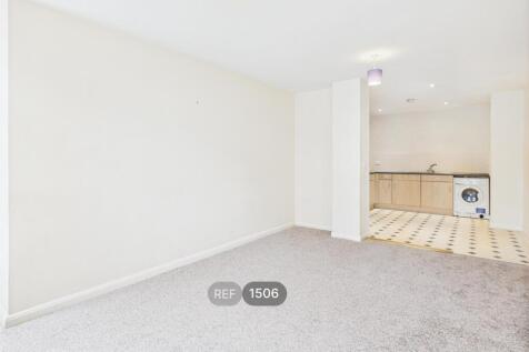 Kitchen &amp; Living area