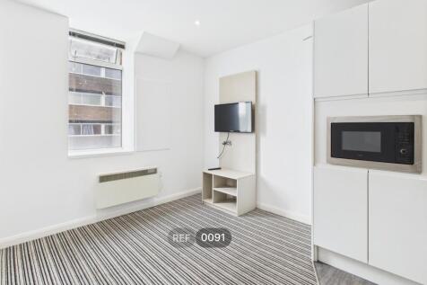 Kitchen &amp; Living area