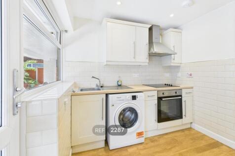 Kitchen &amp; Living area
