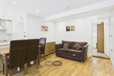 Kitchen &amp; Living area