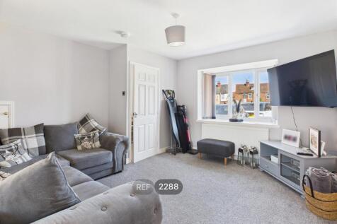 Kitchen &amp; Living area