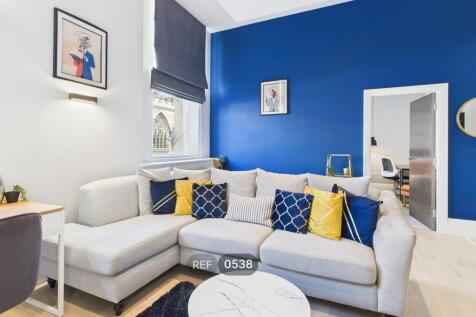 Kitchen &amp; Living area