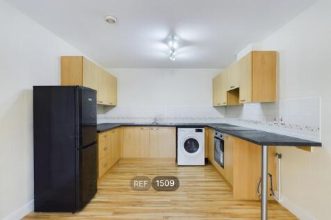 Kitchen &amp; Living area