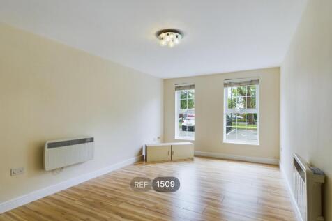 Kitchen &amp; Living area