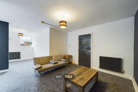 Kitchen &amp; Living area