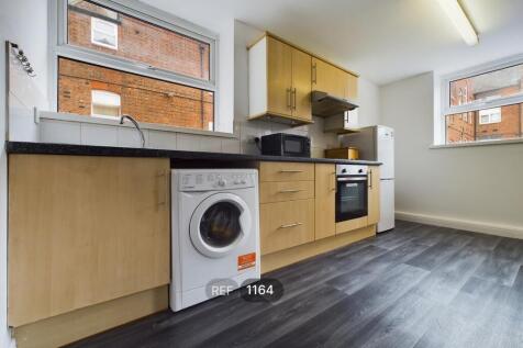 Kitchen &amp; Living area