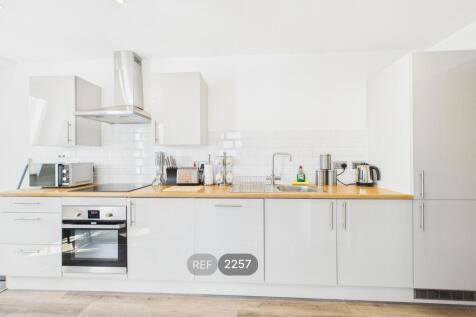 Kitchen &amp; Living area