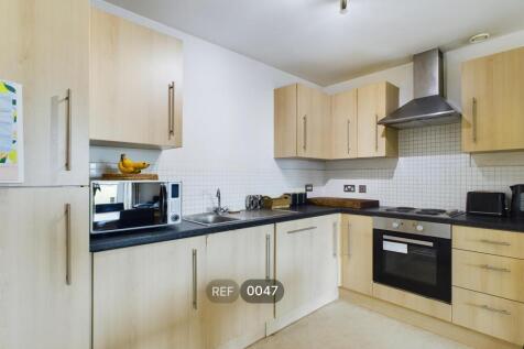 Kitchen &amp; Living area
