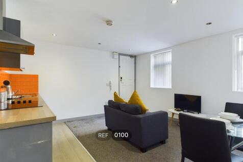 Kitchen &amp; Living area