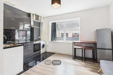 Kitchen &amp; Living area 1