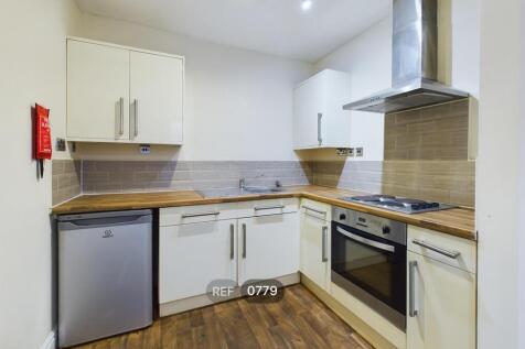 Kitchen &amp; Living area