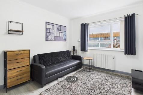 Kitchen/Living area