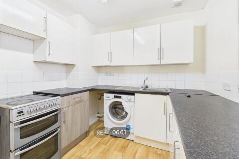 Kitchen &amp; Living area