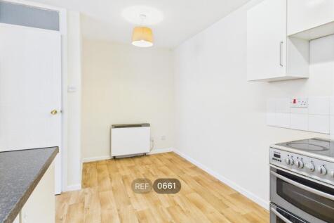 Kitchen &amp; Living area