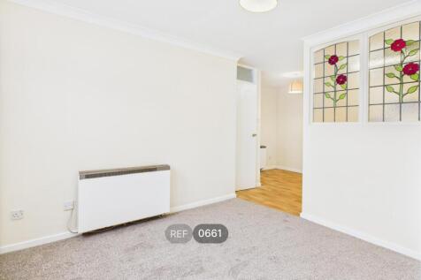 Kitchen &amp; Living area