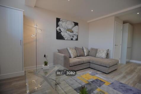 Kitchen &amp; Living area