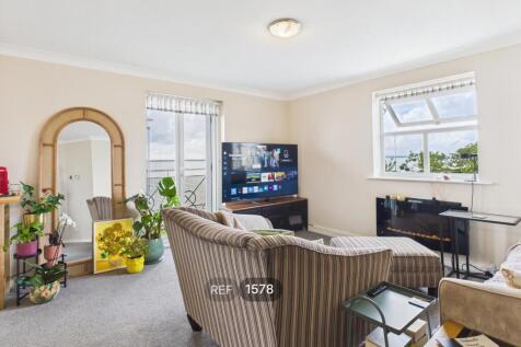 Kitchen/Dining/Living area