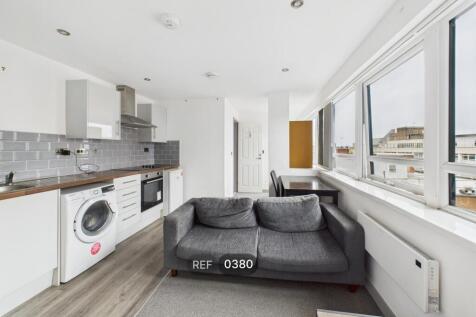 Kitchen / Living room