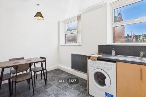Kitchen / Living area