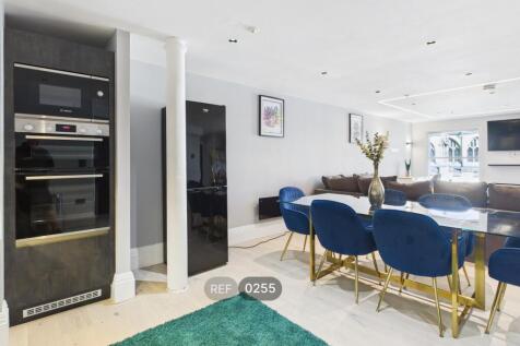 Kitchen / Living area