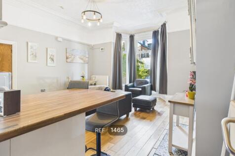 Kitchen / Living area