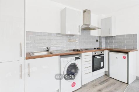 Kitchen & Living area