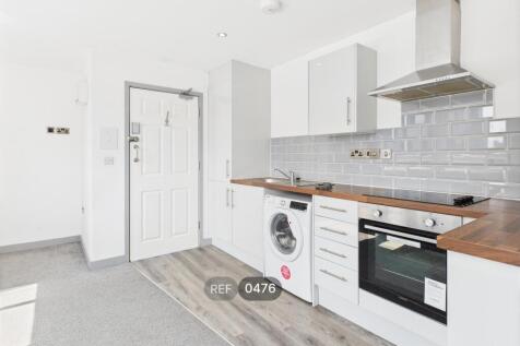 Kitchen & Living area