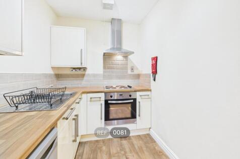 Kitchen &amp; Living area