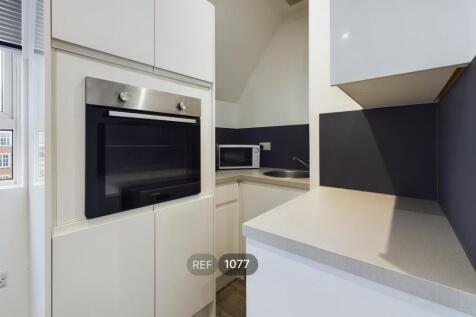 Kitchen &amp; Living area