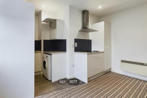 Kitchen &amp; Living area