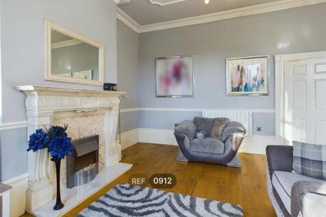 Kitchen &amp; Living area