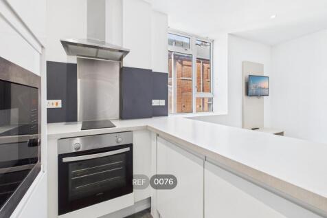 Kitchen &amp; Living area