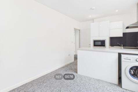 Kitchen &amp; Living area