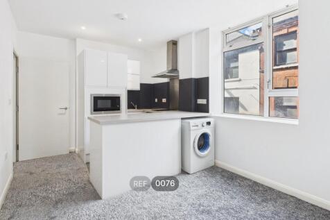 Kitchen &amp; Living area