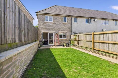garden and rear elevation