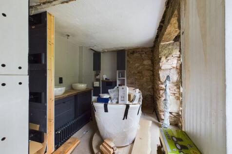 en-suite bathroom
