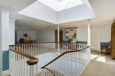 galleried landing