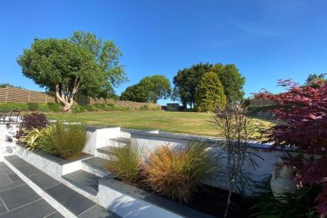Rear patio onto garden
