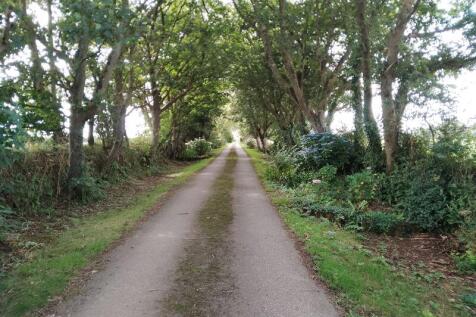 driveway entrance