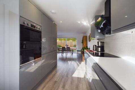 kitchen towards dining room